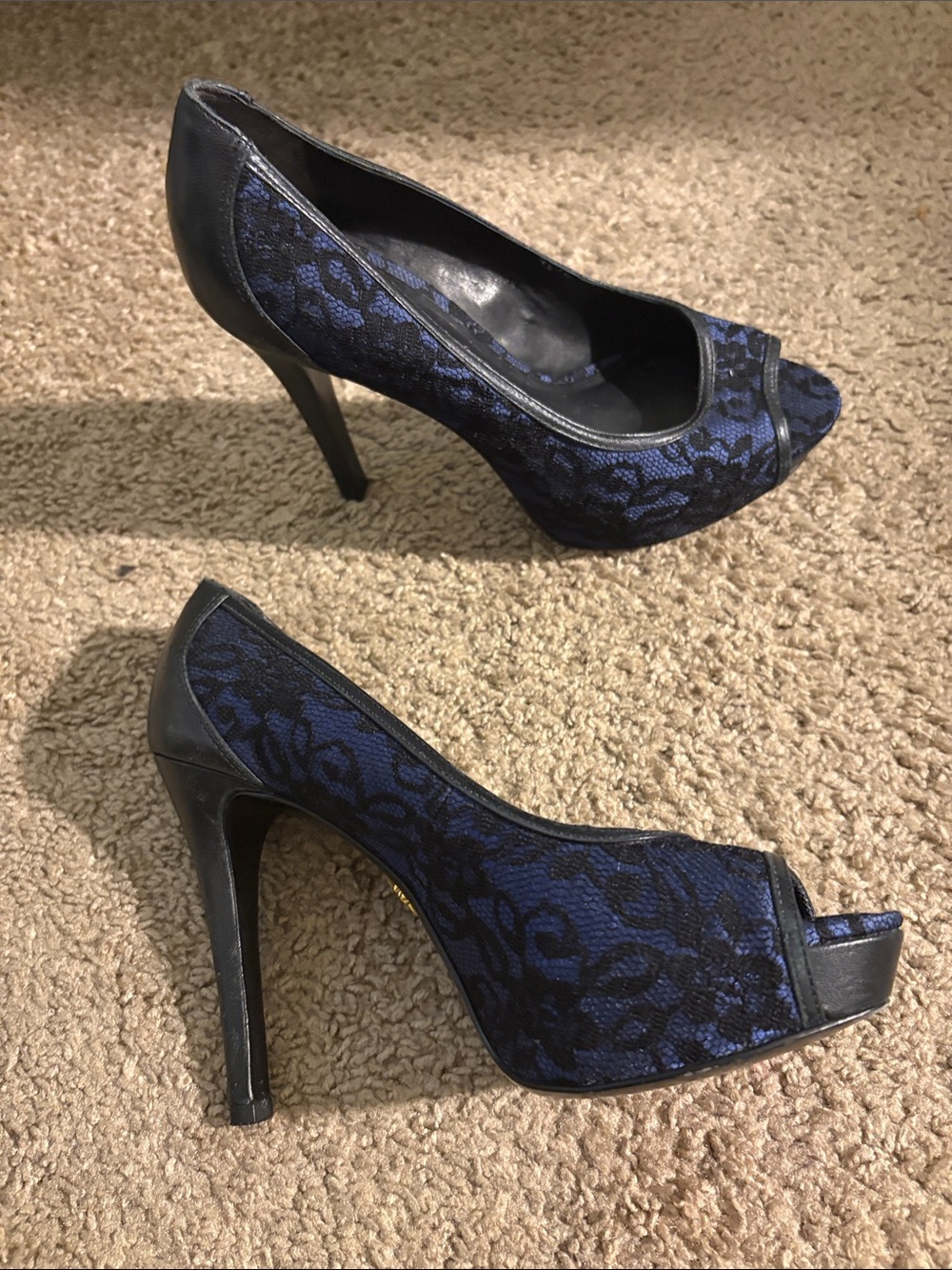 Pour La Victoire Navy Blue Lace Peep-Toe Heels with Black Trim- size 7